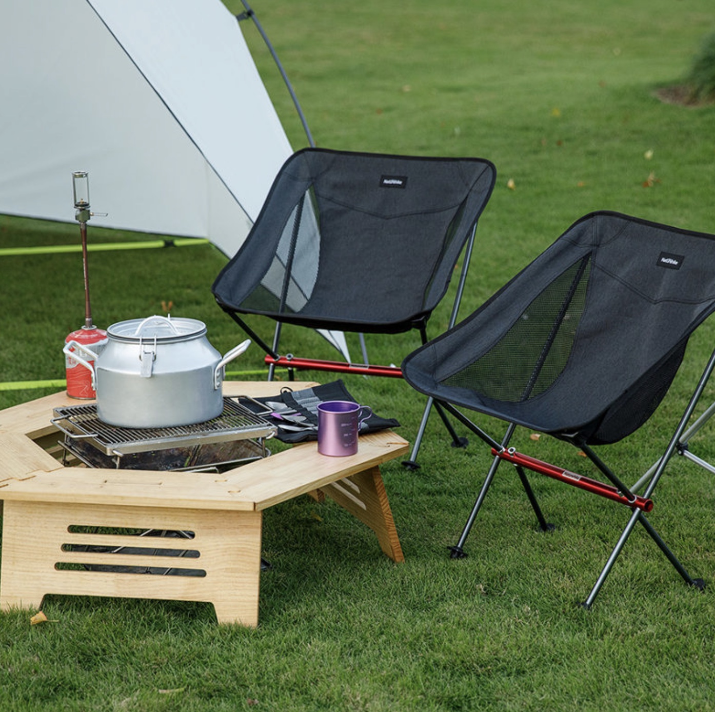 YL05 ALUMINUM FOLDING CHAIR