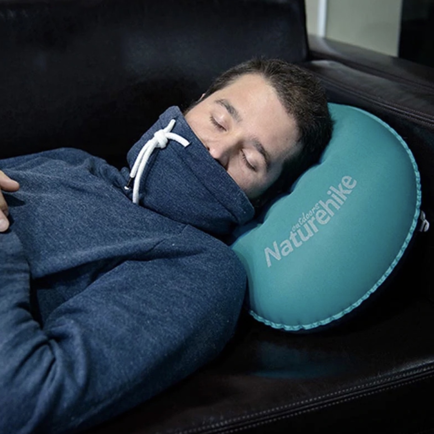 AEROS INFLATABLE PILLOW